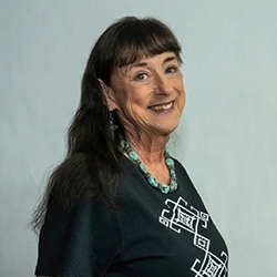 Linda Sanders