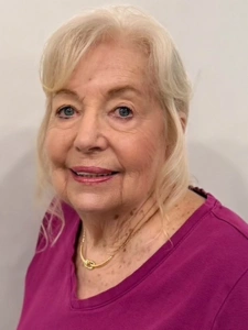 Wendy Quine Headshot